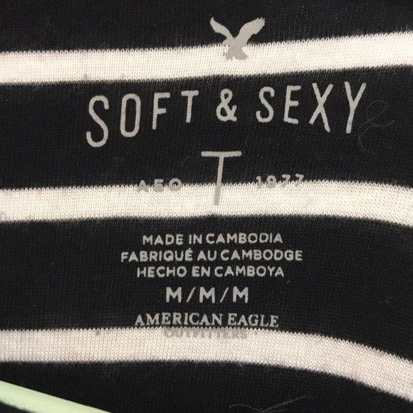 American Eagle soft and sexy T - Picture 2 of 2